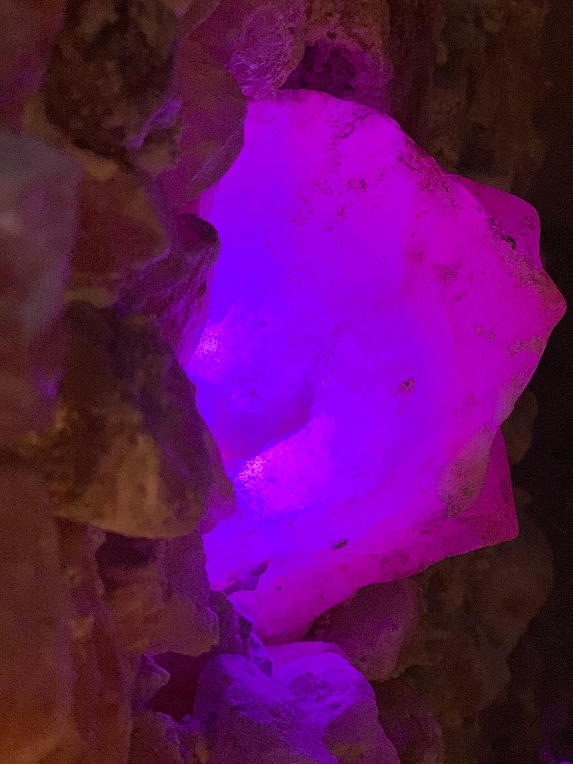 Соляная пещера Mega Silk Way, г.Астана