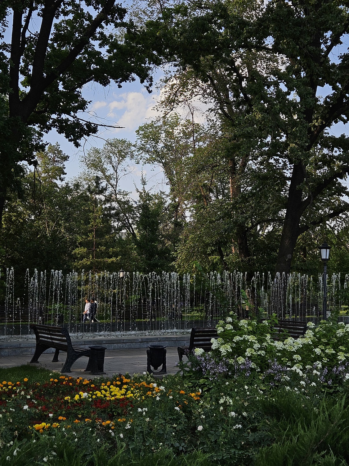 Фонтаны на КТБУ г. Алматы