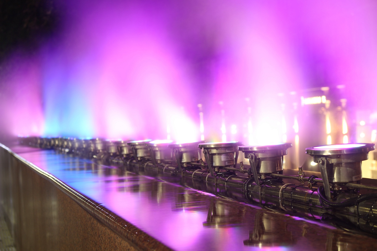 Фонтан на пересечении ул. Абая и ул. Назарбаева, г.Алматы