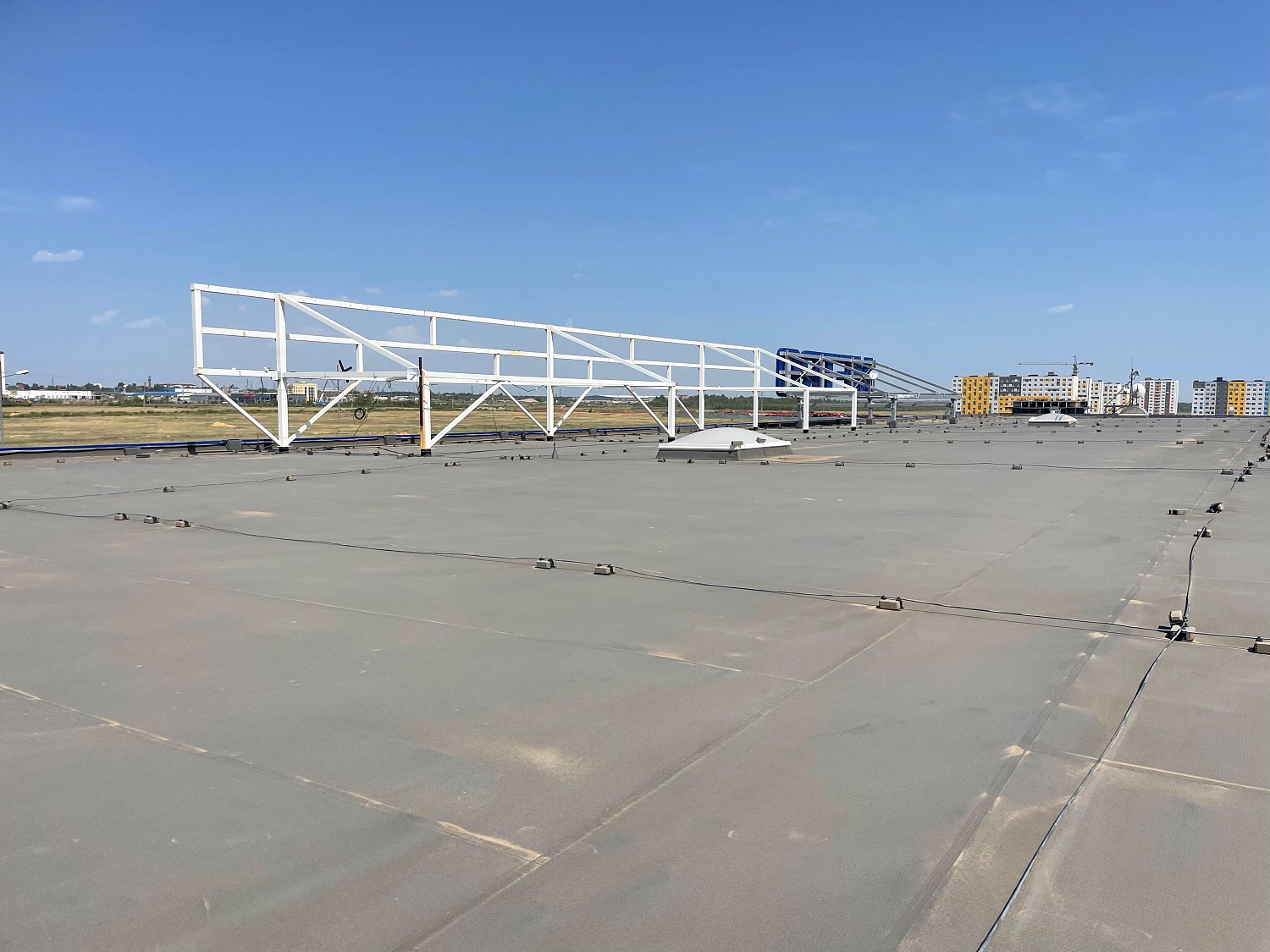 Метро, Карагандинская трасса, г.Астана — кровле более 17 лет