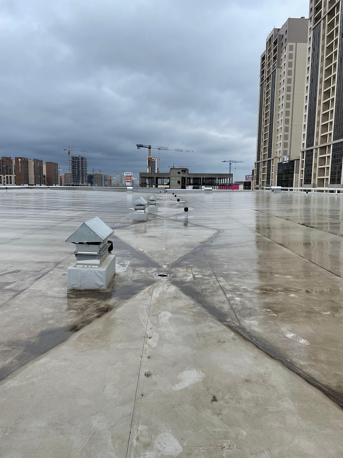 Автоцентр KIA — кровля, спустя 5 лет эксплуатации