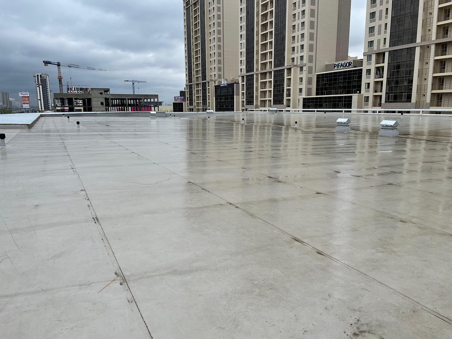 Автоцентр KIA — кровля, спустя 5 лет эксплуатации