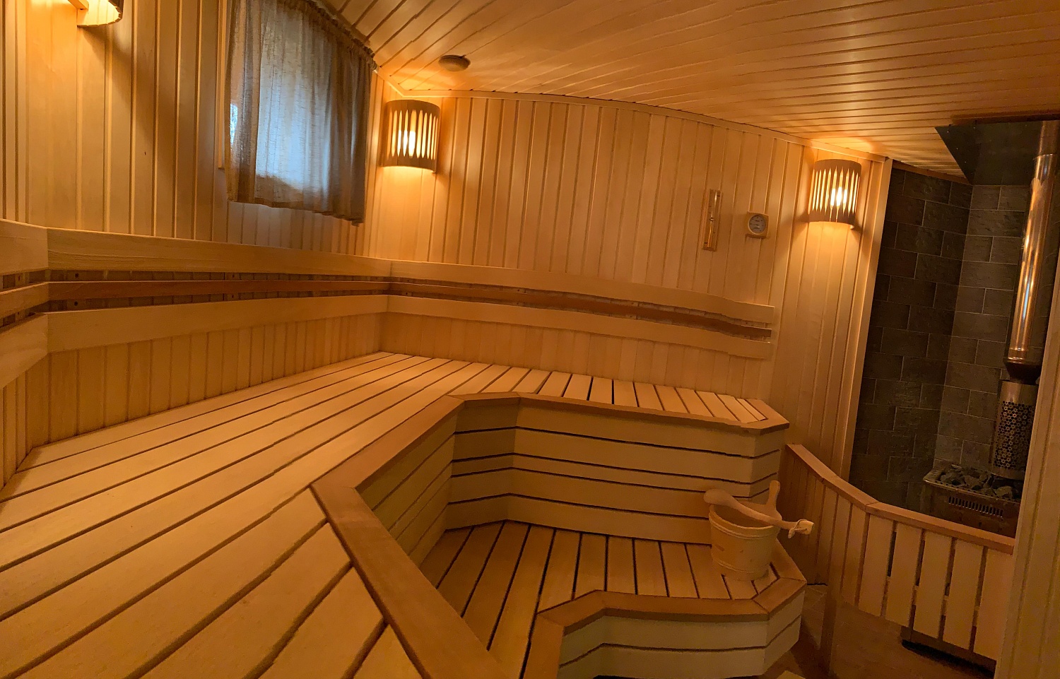 Сауна в доме на даче