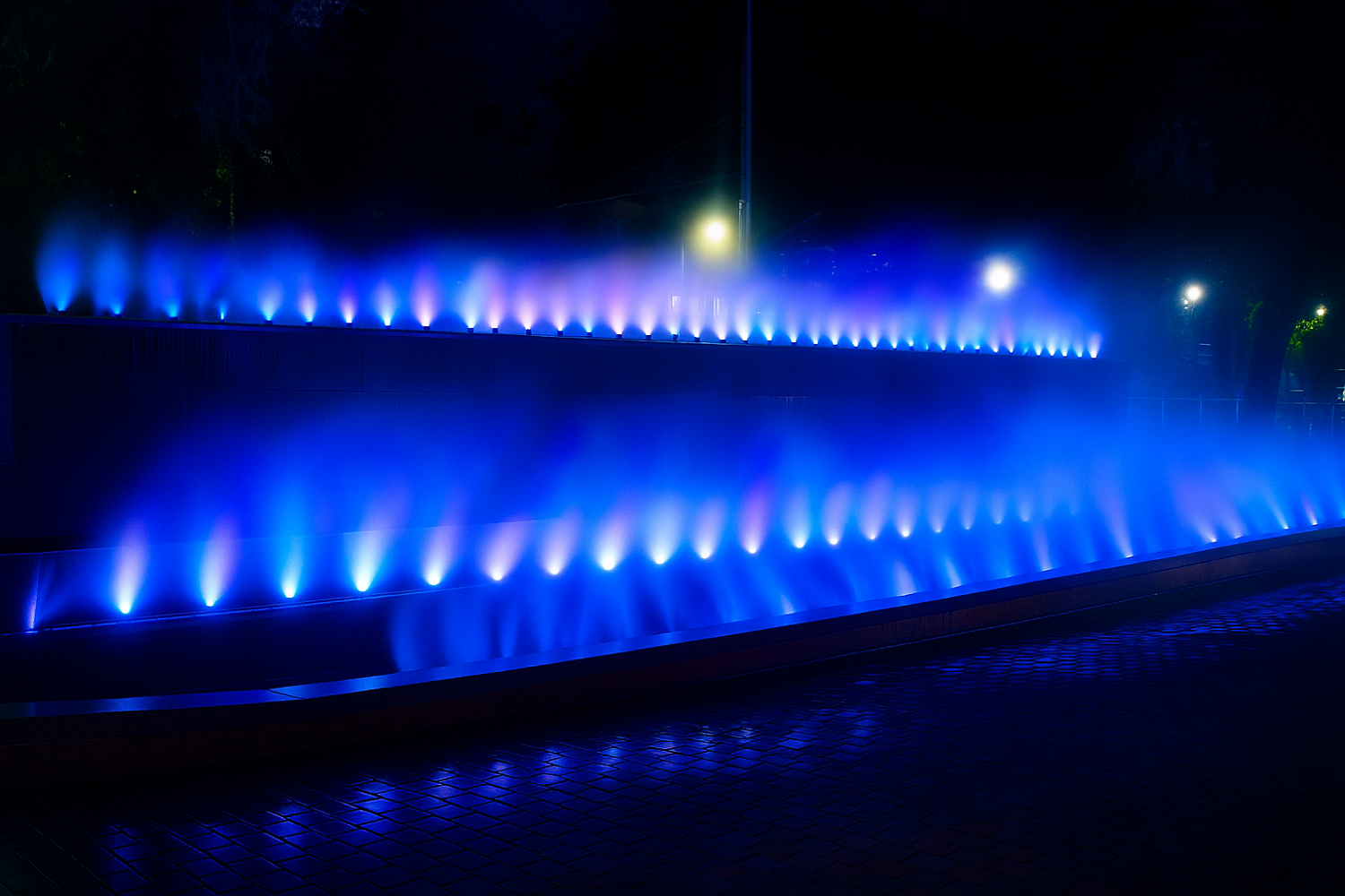 Фонтан на пересечении ул. Абая и ул. Назарбаева, г.Алматы