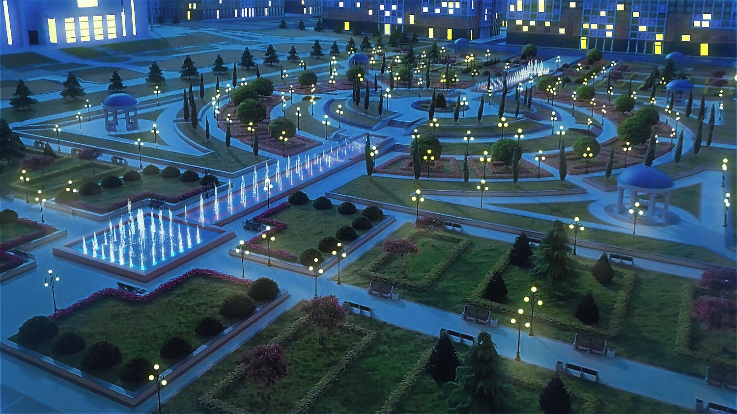 Каскадные фонтаны на аллеи «Мынжылдык», г. Астана